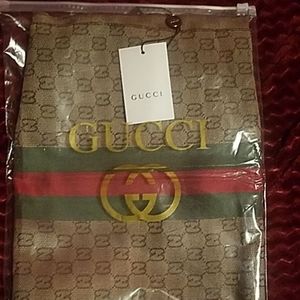 Gucci scarf